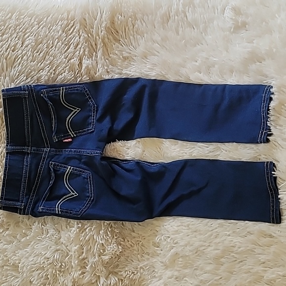 Levi's leggings, jeans, Girls size 5 years-old - Picture 2 of 5